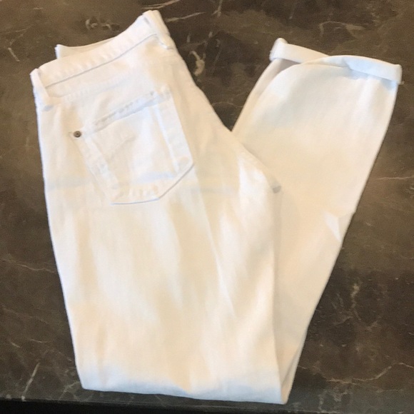 James Jeans, Randy Distressed - Picture 2 of 4